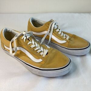 VANS “Off the Wall” Unisex Gold Suede/Fabric Sneaker Size 9W/7.5M